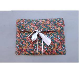 ชุดนอนผ้าซาตินผ้าไหมแท้สำหรับผู้หญิงชุดนอนพิมพ์ลายปักพร้อมกระดุมตกแต่ง - Product Image 4