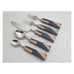 Ensemble de couverts en acier inoxydable nouvellement conçu poignée en résine ustensiles de cuisine écologiques miroir polonais pour les fêtes d'anniversaire décor de Table - Product Image 5