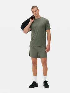 COMPRAR AL POR MAYOR Conjunto deportivo texturizado personalizable para hombre Conjunto de camiseta y pantalones cortos transpirables para hombre - Product Image 5