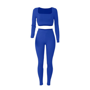 Ensemble deux pièces avec logo personnalisé pour femmes soutien-gorge de sport sexy à manches longues avec short vêtements de yoga à motif solide - Product Image 5