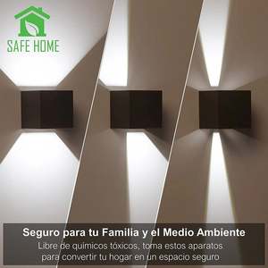 Lámpara de Pared Exterior CCT Negra de 12W, Iluminación Duradera y Elegante para Uso en Exteriores - Product Image 1