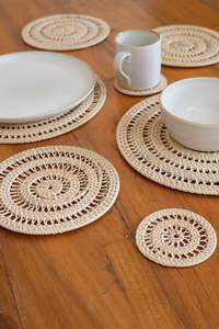 American Style Round Shape Handmade Rattan Coaster in <b>Table</b> Coaster for <b>Dinner</b> Home Decor Accessories - Product Image 2
