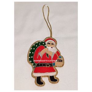 Hermoso Adorno Navideño Colgante en Forma de Santa Claus, Bordado a Mano con Zari de la Mejor Calidad, Color Rojo, para Decoración de Árboles - Product Image 1