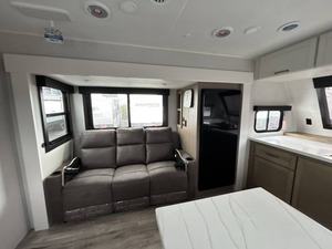 Nouveau 2026 Jayco E-a-g-l-e H-t 265FKDS - Product Image 6