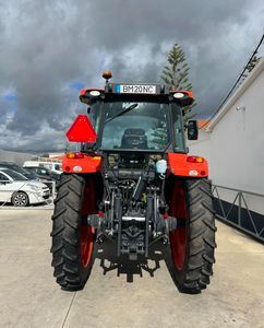 Tractor Agrícola Kubota B2401 de Alta Calidad, 23 HP, 4x4, con Cultivador - Product Image 3