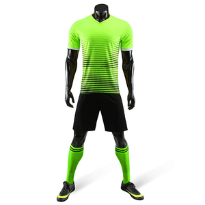 ชุดเสื้อฟุตบอลสโมสรผ้าโพลีเอสเตอร์100% ปรับแต่งได้ - Product Image 3