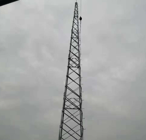 برج إضاءة احترافي من الفولاذ مع غمس ساخن مجلفن حاصل على شهادة ISO9001 من عمر خدمة 20-50 سنة لمطارات طائرات الهليكوبتر - Product Image 1