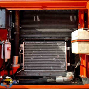 Excavadora de Orugas Doosan DX300LC-9C de Alta Calidad, Pocas Horas de Trabajo, Segunda Mano, Importada a Bajo Precio - Product Image 3