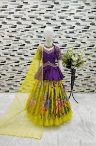 ชุดเดรสเด็กสไตล์อินเดีย VISHNU K DESIGN ผ้าไหมชีนูส์ปักลายประณีต งานปักเลื่อม ผ้านุ่มพิมพ์ลาย แขนสั้น - Product Image 3