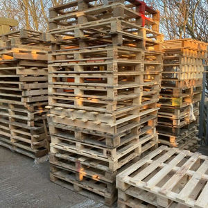 Paletas de madera de una y dos caras Entrada de 4 vías de pino y roble para aplicaciones industriales y de almacén - Product Image 1