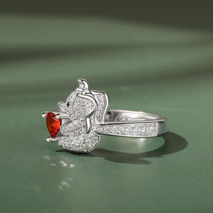 Anillo de Boda de Plata de Ley con Corte de Corazón de Elefante Jeulia Hug Me Endearing - Product Image 6