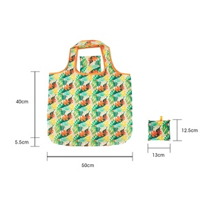 Sac de courses pliable avec poignée en fibre de polyester, taille et motif personnalisables, origine Vietnam, pour les magasins et les supermarchés - Product Image 6