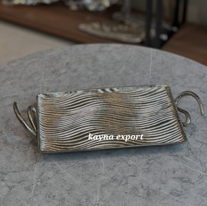 Plateau de service rectangulaire en métal poli décoratif de luxe pour mariage, plateau à salade, comptoir, utilisation en restaurant - Product Image 1