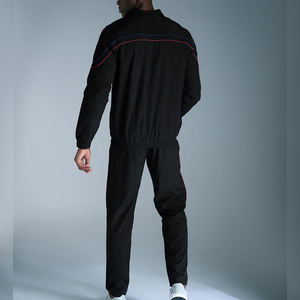 ชุดกีฬากันลมสำหรับผู้ชายชุดวอร์มวิ่งออกกำลังกายผ้าไนลอนโพลีเอสเตอร์ปรับแต่งได้ - Product Image 2