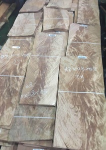 แผ่นไม้วีเนียร์ไม้ธรรมชาติพรีเมี่ยมสำหรับเฟอร์นิเจอร์และการออกแบบตกแต่งภายในโรงแรมม้วนแผ่นไม้อัดไม้จริงสำหรับการใช้งานตกแต่ง - Product Image 6