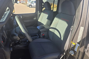 LISTO PARA CONDUCIR - USADO, VOLANTE A LA IZQUIERDA |   Jeep Wrangler Rubicon 2024 de Cuatro Puertas, Conversión American Safari JXL - Product Image 5