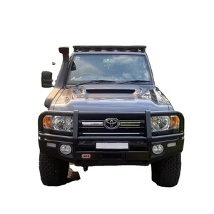 SUV tout-terrain à conduite à droite, transmission manuelle, véhicule utilitaire - Product Image 1