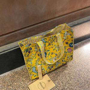 กระเป๋าผ้าฝ้ายขนาดใหญ่ทำจากผ้าฝ้ายโบโฮดอกไม้ทำจากอินเดียเป็นมิตรกับสิ่งแวดล้อมการปักอย่างยั่งยืนเปิดปิดได้สำหรับตลอดทั้งปี - Product Image 3