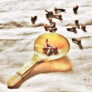 Cuillère en corne de buffle naturelle polie, style animal unique BUFFALO, design unique pour la décoration de table de restaurant - Product Image 4