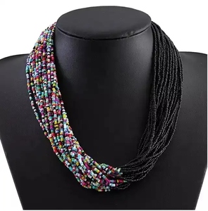 Elegante collar de cuentas hecho a mano para mujer Accesorio de fiesta de calidad premium con cuentas hechas a mano - Product Image 2