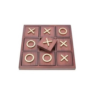 Elégant jeu de Tic Tac Toe en bois fait à la main amusant pour toutes les saisons-pour l'été, l'hiver et le printemps! - Product Image 1