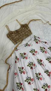 La mejor demanda de ropa para adultos Fiesta nocturna de noche Especial Impreso digital Tela de seda pura Color brillante Fancy Choli con Dupatta Set - Product Image 5