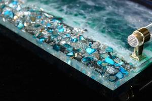 Plateau de créateur en résine de luxe bleu Plateau élégant fait à la main pour servir des collations au thé et au café Parfait pour la décoration intérieure et l'utilisation de table - Product Image 2