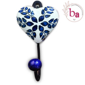 Fabriqué à la main et durable blanc bleu céramique coeur carrelage mur manteau crochet porte-clés cintre élégant perles Art CIH 160 pour la décoration intérieure - Product Image 1