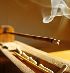 Quemador de Incienso de Madera de Nogal de Alta Calidad, Base Creativa para el Hogar - Product Image 2