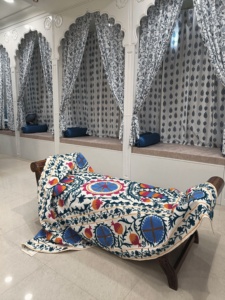 Xu Hướng 100% Cotton Vịt Màu Sáng Truyền Thống Aari Thêu Phulkari Handmade Ném Cho Khăn Trải Giường Và Bảng Bìa - Product Image 6