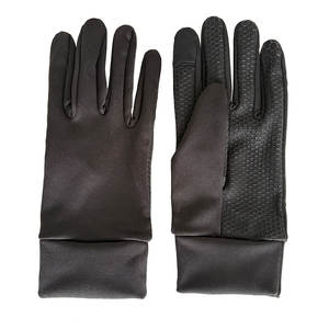 Nouveaux gants de sport pour la course à pied avec une adhérence équilibrée, une doublure douce au toucher et un contrôle confortable - Product Image 4