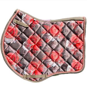 Sous-selle en coton sublimé à motifs floraux, sous-selle de saut en satin - pour l'équitation, le saut d'obstacles et autres sports équestres 2025 - Product Image 1