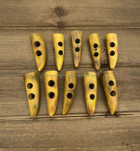 Buffalo Oxช่องว่างปุ่มคุณภาพสูงที่กําหนดเองรอบ 4 หลุม 4 หลุมฮอร์นเรซิ่นเย็บปุ่มแฟชั่น 4 หลุมปุ่มสําหรับเสื้อผ้า - Product Image 5