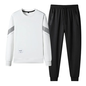 Diseño elegante Chándales al por mayor Trajes de sudor casuales de algodón de primera calidad Nuevo conjunto de 2 piezas transpirable de alta calidad para hombres - Product Image 2