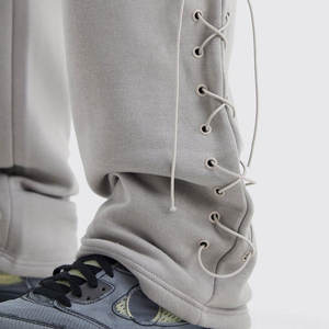 Pantalon de jogging noir personnalisé pour hommes, coupe ample, jambe droite, pantalon de survêtement évasé, élégant et décontracté, drapé droit - Product Image 5