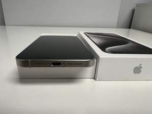 Nouveau iPhone 15, 16, 17 Pro Max d'Apple, original, 2+1 gratuit, 256 Go, 512 Go, 1 To, double SIM, 5G, prêt à être expédié - Product Image 3