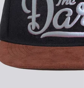 Casquette de baseball sportive personnalisée en tissu Oxford Dobby avec logo brodé à la main pour la publicité promotionnelle - Product Image 2