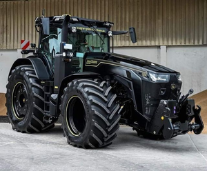 Tracteur à gros pneus pour travaux de terrain, machine agricole commerciale John Deere S670 - Product Image 4