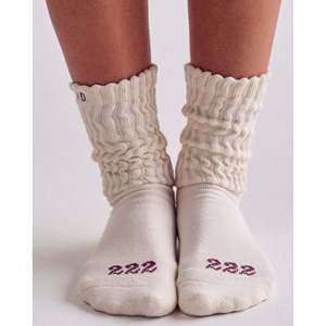 Chaussettes courtes Brees Scrunch - Vanille et poudre de cacao - Chaussettes en tricot légères et respirantes en nylon pour l'hiver et le printemps - Product Image 6
