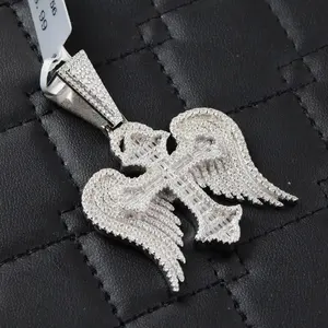 Colgante de Cruz Angular de Plata de Ley 925 con Moissanita Tishya Diamond para Mujer, 3.55 CTW, Chapado en Oro, Colgantes Encantadores de Estilo Hip Hop - Product Image 4