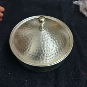 Hammered Design <b>Large</b> Dough <b>Bowl</b> With Metal Lid Stainless Steel Salad <b>Serving</b> <b>Bowl</b> Dinnerware Eco-Friendly American Style <b>Bowl</b> - Product Image 1