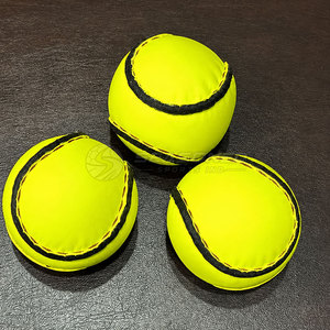 Ballons de hurling et de football gaélique personnalisés – Équipement sportif pour l'entraînement en équipe, les sports scolaires et les loisirs en plein air - Product Image 6