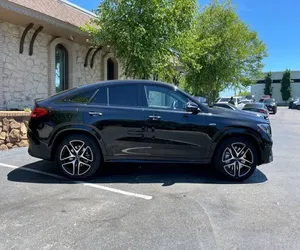 Mercedes-Benz GLE 2024 impecablemente limpio - Product Image 1