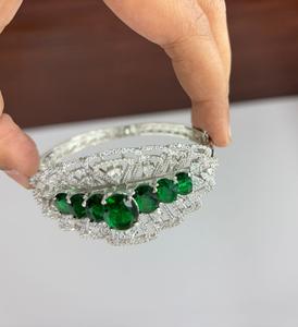 Elegante Brazalete con Acabado Plateado y Piedras de Circonita Cúbica de Primera Calidad para Bodas y Compromisos, Colección para Fiestas, para Mujer - Product Image 2