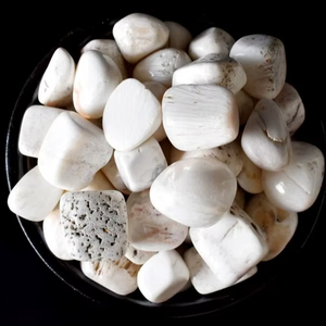 Cristales de Scolecita Naturales Bellamente Pulidos, Estilo Feng Shui, Pulidos para Coleccionismo, Meditación y Sanación - Product Image 1