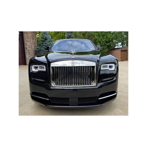 Rolls-Royce Cullinan avec refroidisseur de champagne sur mesure et porte-verres en cristal - Product Image 4