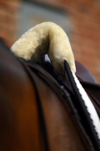 Cojín de sillín personalizado Cojín de sillín de caballo ecuestre Producto de carreras a precios de fábrica Sillín de caballo de espuma de satén de algodón - Product Image 3