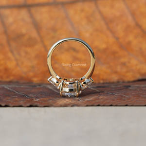 Anillo de compromiso de tres piedras de diamante cultivado en laboratorio de corte ovalado de 4,0 quilates, banda de boda de diamantes CVD de oro, regalo de aniversario para ella - Product Image 5