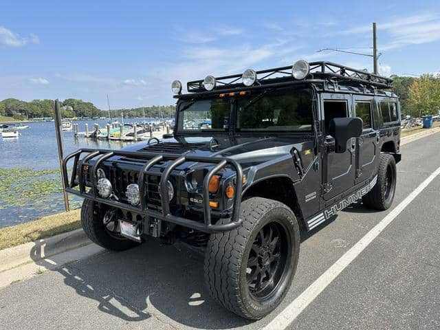 2000  affordable a Am Gen -eral Hum -mer W -agon