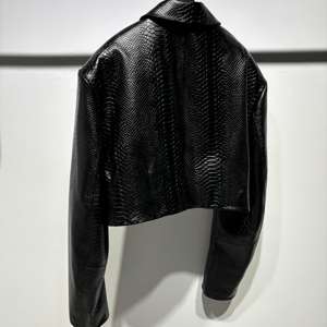 Customized Color Unisex Casual Leather Jacket with Vintage <b>Trench</b> Coat Style for Design Canvas Fabric Winter Ready - Product Image 4